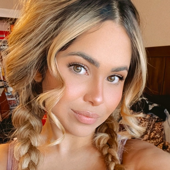 Meet your Posher, Jacqueline - Picture 1 of 1